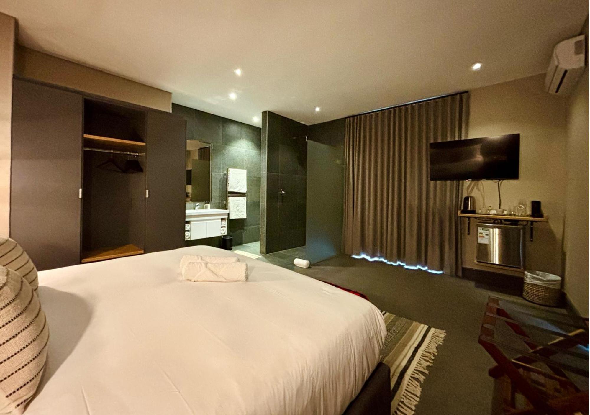 Blix Inn Guesthouse Στέλενμπος Εξωτερικό φωτογραφία