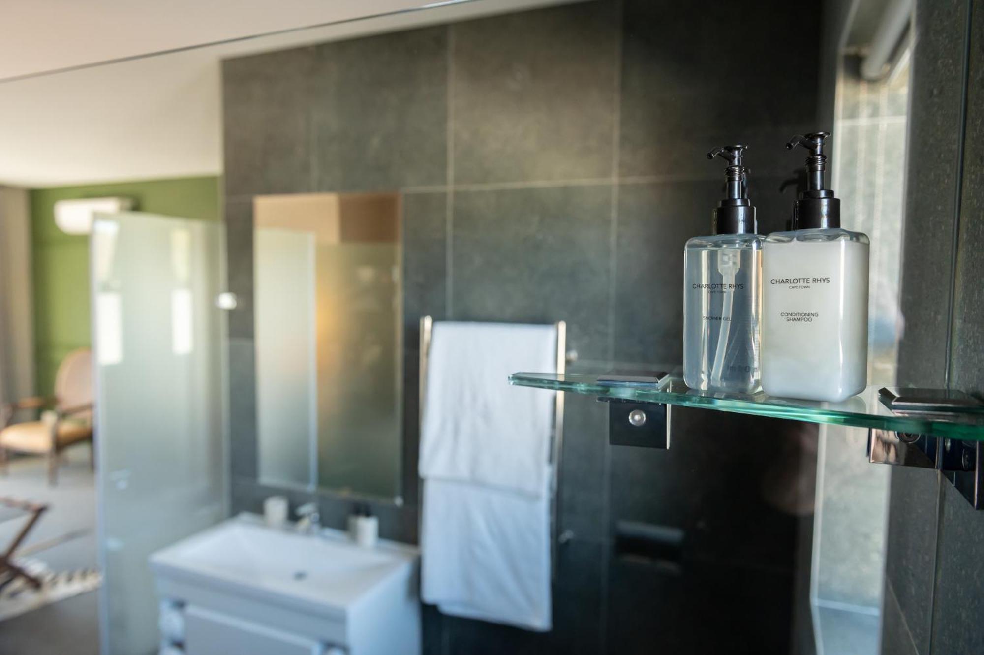 Blix Inn Guesthouse Στέλενμπος Εξωτερικό φωτογραφία